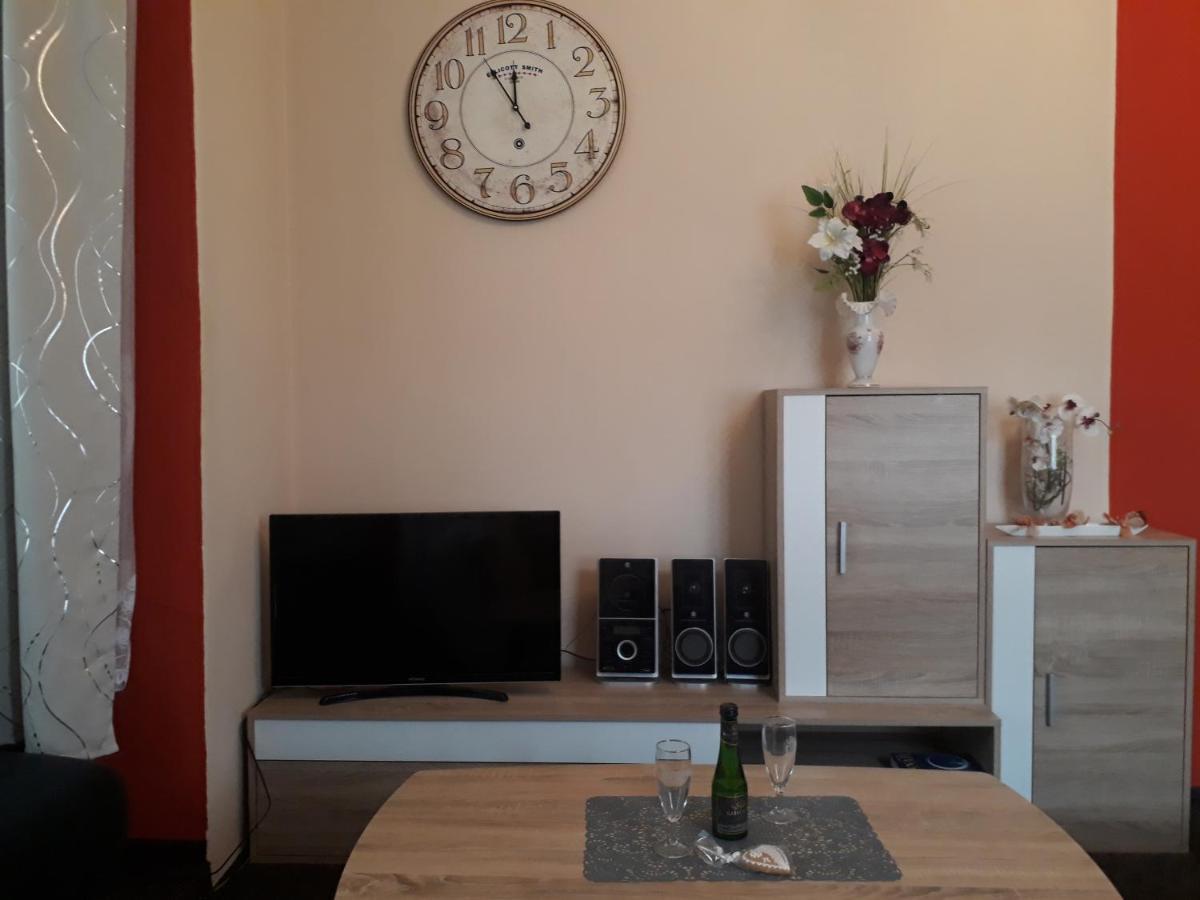 Penzion Romance Vyšší Brod Exterior foto